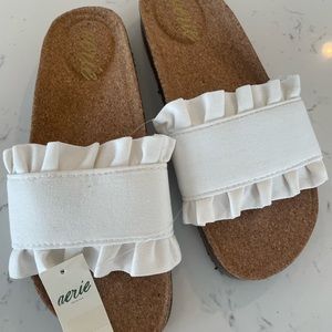 Aerie American Eagle white ruffle sandal slides